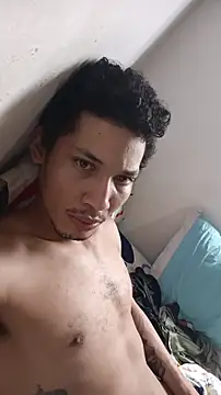 RuiMaddoox online show from November 12, 2025, 5:13 pm