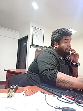 Snapshot of Rolo-Sumiso chatting on February 20, 2026, 10:10 pm Rolo-Sumiso online show from February 20, 2026, 10:10 pm