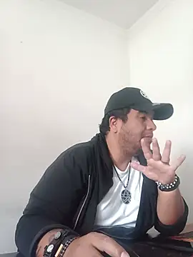 Snapshot of Rolo-Sumiso chatting on July 2, 2026, 1:06 pm Rolo-Sumiso online show from July 2, 2026, 1:06 pm