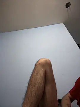 Snapshot of Sebas34_ chatting on October 24, 2025, 5:42 pm Sebas34 online show from October 24, 2025, 5:42 pm