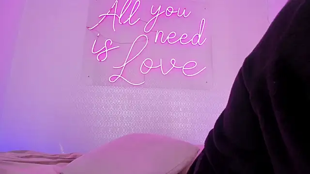 aleksandramiller  online show from May 11, 2026, 2:45 pm