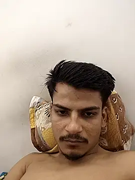 Snapshot of KaranSingh0m chatting on May 7, 2026, 9:53 pm KaranSingh0m online show from May 7, 2026, 9:53 pm