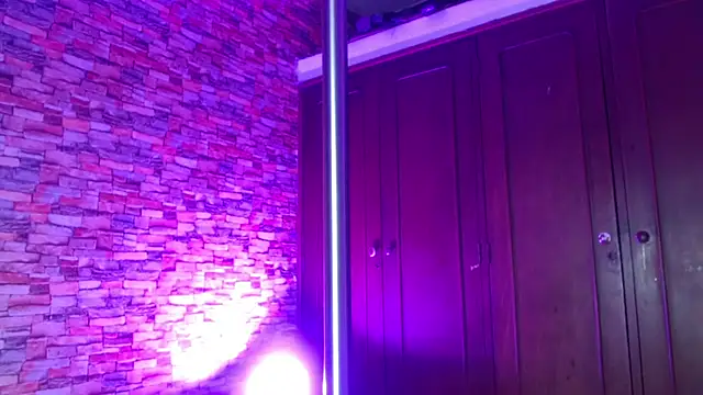 Snapshot of catalina_santana20 chatting on September 20, 2025, 8:43 pm catalina santana20 online show from September 20, 2025, 8:43 pm