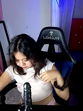 Snapshot of catalina_santana20 chatting on October 5, 2025, 1:53 pm catalina santana20 online show from October 5, 2025, 1:53 pm