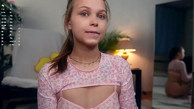 OdellaGillingham online show from October 6, 2025, 7:22 pm