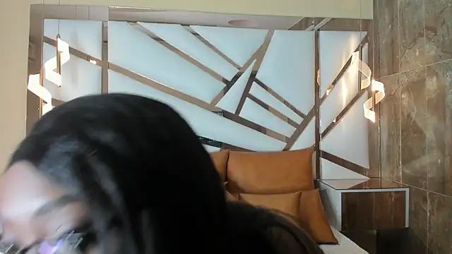 YallianaBrooks online show from February 17, 2026, 12:12 pm