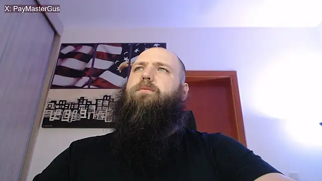 Snapshot of PayMasterGus chatting on September 17, 2025, 10:11 pm PayMasterGus online show from September 17, 2025, 10:11 pm