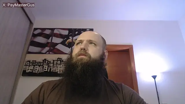 Snapshot of PayMasterGus chatting on October 12, 2025, 2:32 am PayMasterGus online show from October 12, 2025, 2:32 am