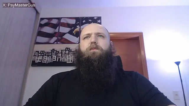 Snapshot of PayMasterGus chatting on October 18, 2025, 3:31 am PayMasterGus online show from October 18, 2025, 3:31 am