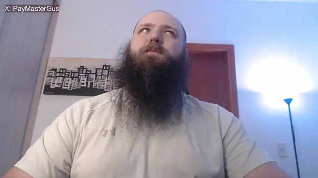 Snapshot of PayMasterGus chatting on November 9, 2025, 9:35 pm PayMasterGus online show from November 9, 2025, 9:35 pm