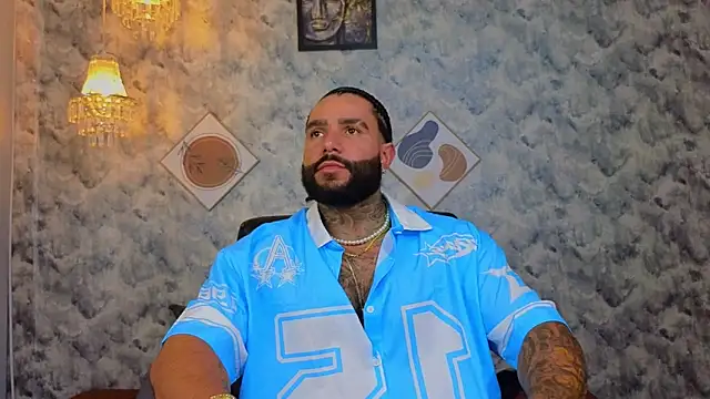 Apolo rousse1 online show from December 14, 2025, 9:19 pm