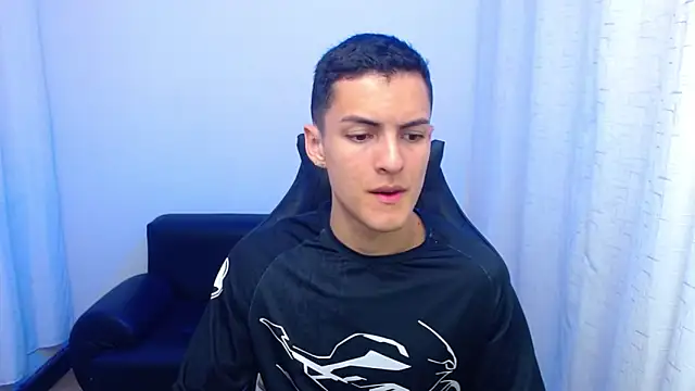 Snapshot of Matiius18 chatting on February 20, 2026, 2:17 pm Matiius18 online show from February 20, 2026, 2:17 pm