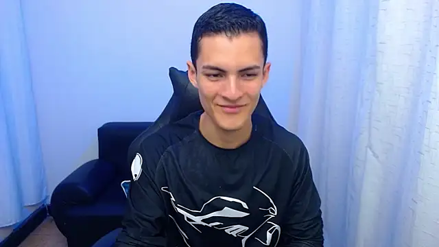 Snapshot of Matiius18 chatting on February 28, 2026, 2:29 pm Matiius18 online show from February 28, 2026, 2:29 pm