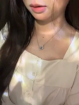 Nana kute20 online show from May 3, 2026, 4:13 pm