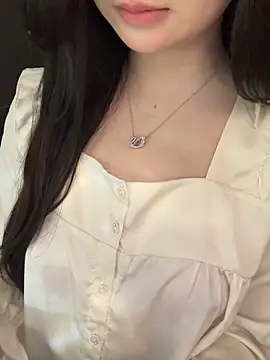 Nana kute20 online show from May 8, 2026, 5:18 pm