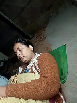 Radha hotx online show from November 18, 2025, 10:47 pm