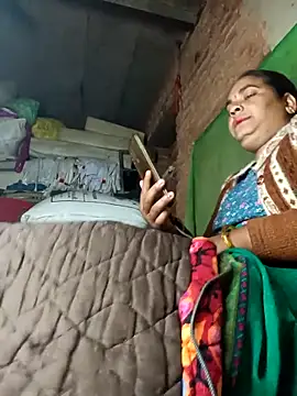 Radha hotx online show from November 19, 2025, 2:28 pm