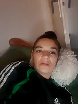 Snapshot of alinaalinutzq chatting on October 11, 2025, 2:37 pm alinaalinutzq online show from October 11, 2025, 2:37 pm