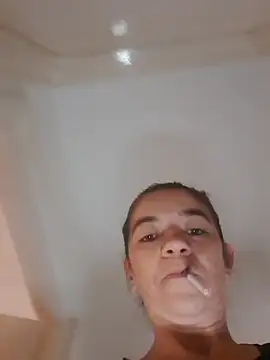 Snapshot of alinaalinutzq chatting on November 4, 2025, 7:07 am alinaalinutzq online show from November 4, 2025, 7:07 am