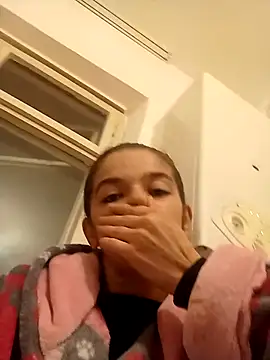 Snapshot of alinaalinutzq chatting on November 21, 2025, 9:02 pm alinaalinutzq online show from November 21, 2025, 9:02 pm