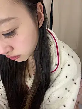 MengMeng0515 online show from April 24, 2026, 9:45 am