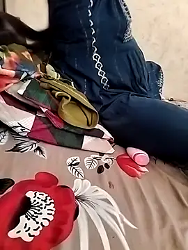 beena01 online show from April 10, 2026, 5:01 am