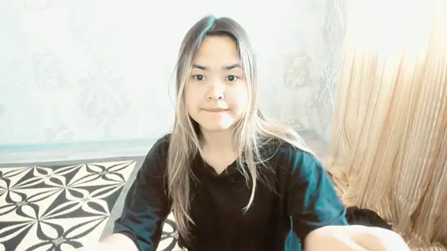 Snapshot of saika_blush chatting on November 16, 2025, 4:29 am saika blush online show from November 16, 2025, 4:29 am