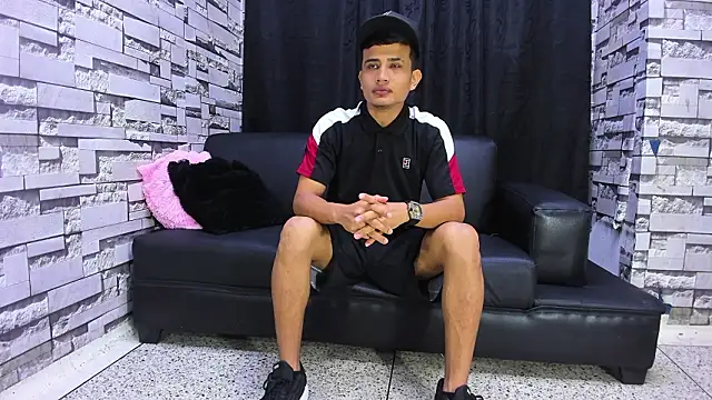 Crazy Cult Sex online show from February 3, 2026, 1:05 pm