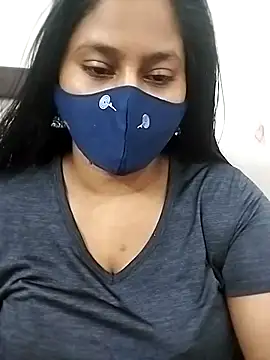 Shy Peehu online show from April 18, 2026, 6:23 pm