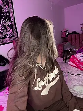 Bella  Lane online show from February 28, 2026, 6:25 am