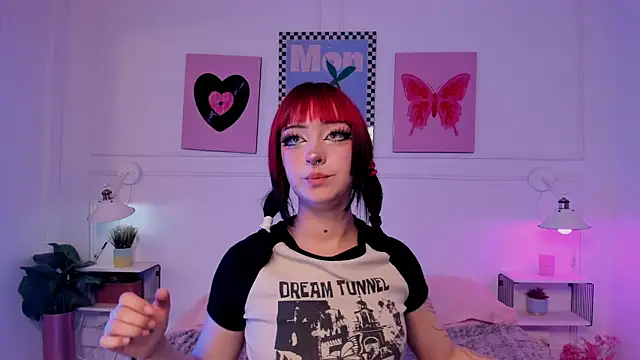 Snapshot of Zoe_Lynch_ chatting on April 22, 2026, 11:34 am Zoe Lynch online show from April 22, 2026, 11:34 am