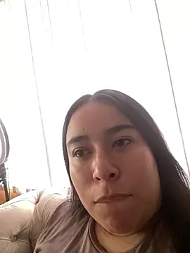 Zoey thompson online show from April 14, 2026, 8:15 pm