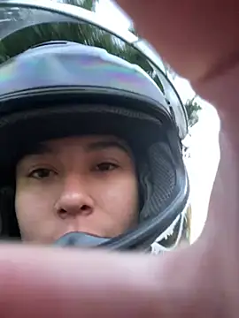 Snapshot of Zoey_thompson chatting on May 6, 2026, 10:59 pm Zoey thompson online show from May 6, 2026, 10:59 pm