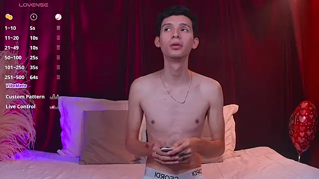 VicenteFerrer online show from April 8, 2026, 6:41 pm