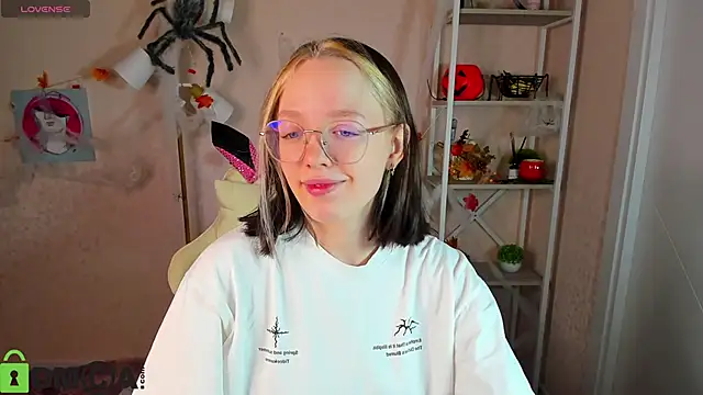 R0cket bunny online show from November 7, 2025, 1:05 am