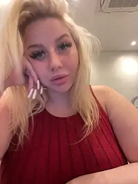 Snapshot of TiaDoll chatting on May 10, 2026, 2:55 pm TiaDoll online show from May 10, 2026, 2:55 pm