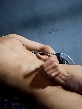 Snapshot of AnthonyDida chatting on April 8, 2026, 12:21 am AnthonyDida online show from April 8, 2026, 12:21 am