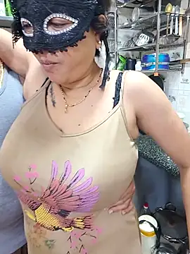 Queen Nightt online show from December 17, 2025, 5:35 am