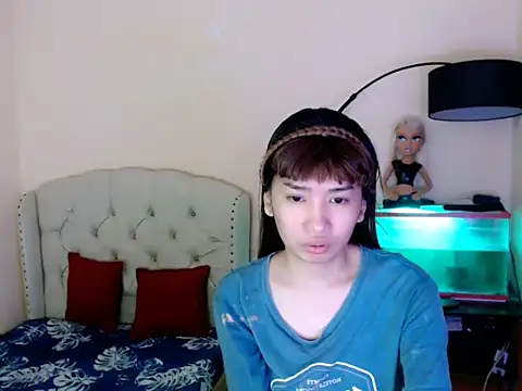 ShantalFoxxy  online show from March 10, 2026, 12:54 pm