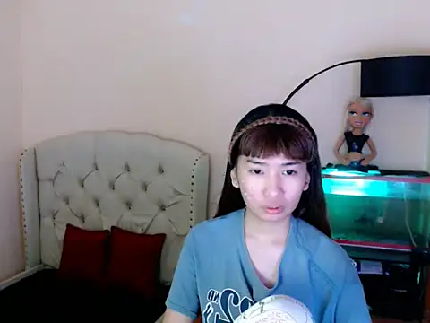 ShantalFoxxy  online show from April 12, 2026, 12:15 am