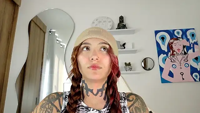 sara queen10 online show from July 28, 2026, 3:32 pm