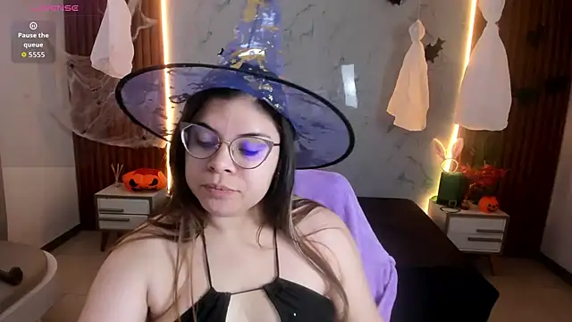 shasha bloom online show from October 31, 2025, 1:12 pm