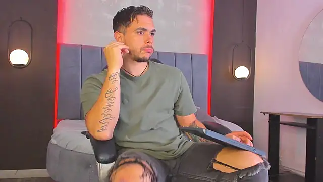 Liam walk  online show from April 13, 2026, 12:10 pm