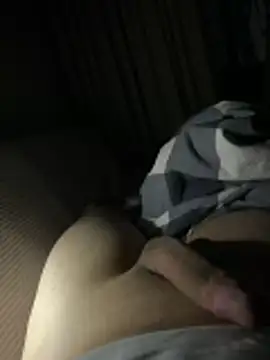 Snapshot of Maxim_16cm chatting on February 18, 2026, 8:49 pm Maxim 16cm online show from February 18, 2026, 8:49 pm