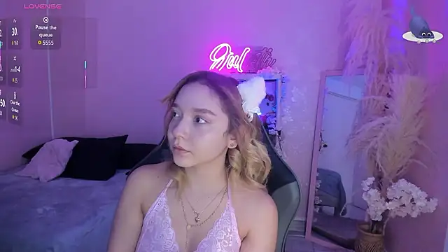 JuliethMoss online show from March 2, 2026, 8:37 pm