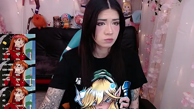 Snapshot of jadedelux_ chatting on October 8, 2025, 6:38 pm jadedelux online show from October 8, 2025, 6:38 pm