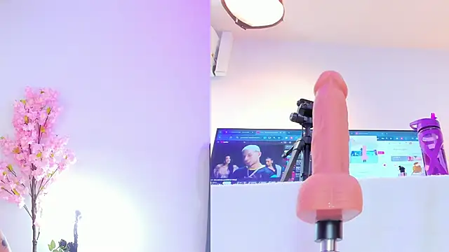 maily zanss online show from January 15, 2026, 7:39 pm