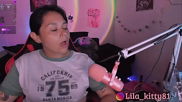 Snapshot of lila_kitty81 chatting on December 1, 2025, 6:35 pm lila kitty81 online show from December 1, 2025, 6:35 pm