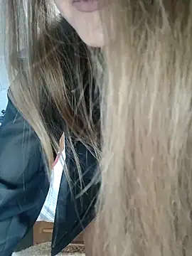 Viola3102 online show from September 29, 2025, 4:12 pm