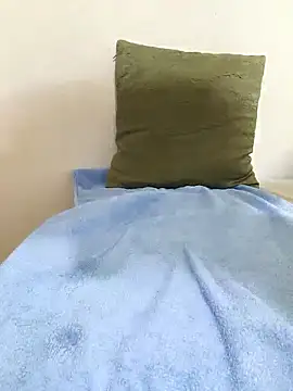 PussyLover880099 online show from September 13, 2025, 12:05 pm